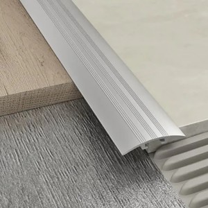 33mm Cover Strip Silver matte trim