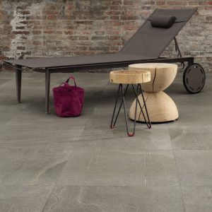 More Light Grey matte rectified 150x150