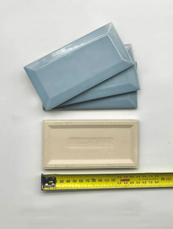 4743-chic-aqua-gloss-IMG_2966-web